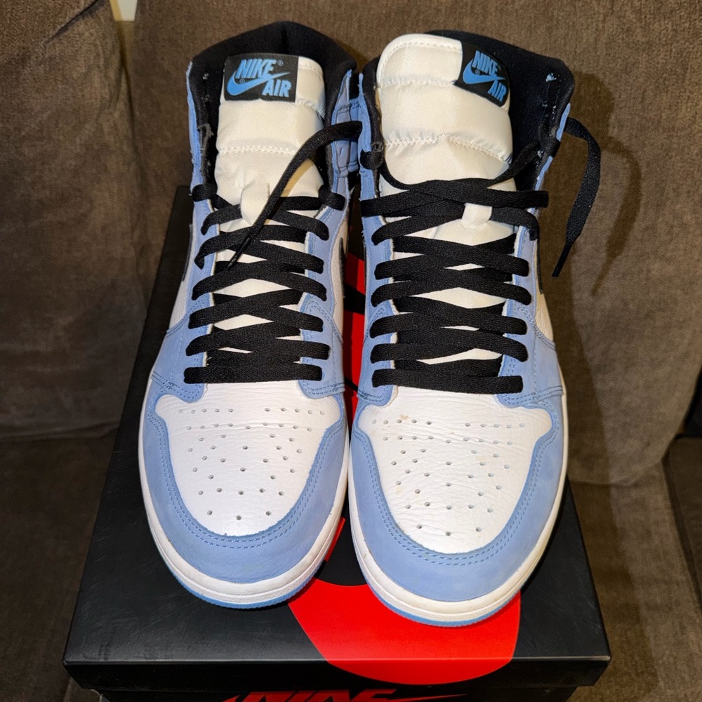 Air Jordan 1 High University Blue Size 13 og all